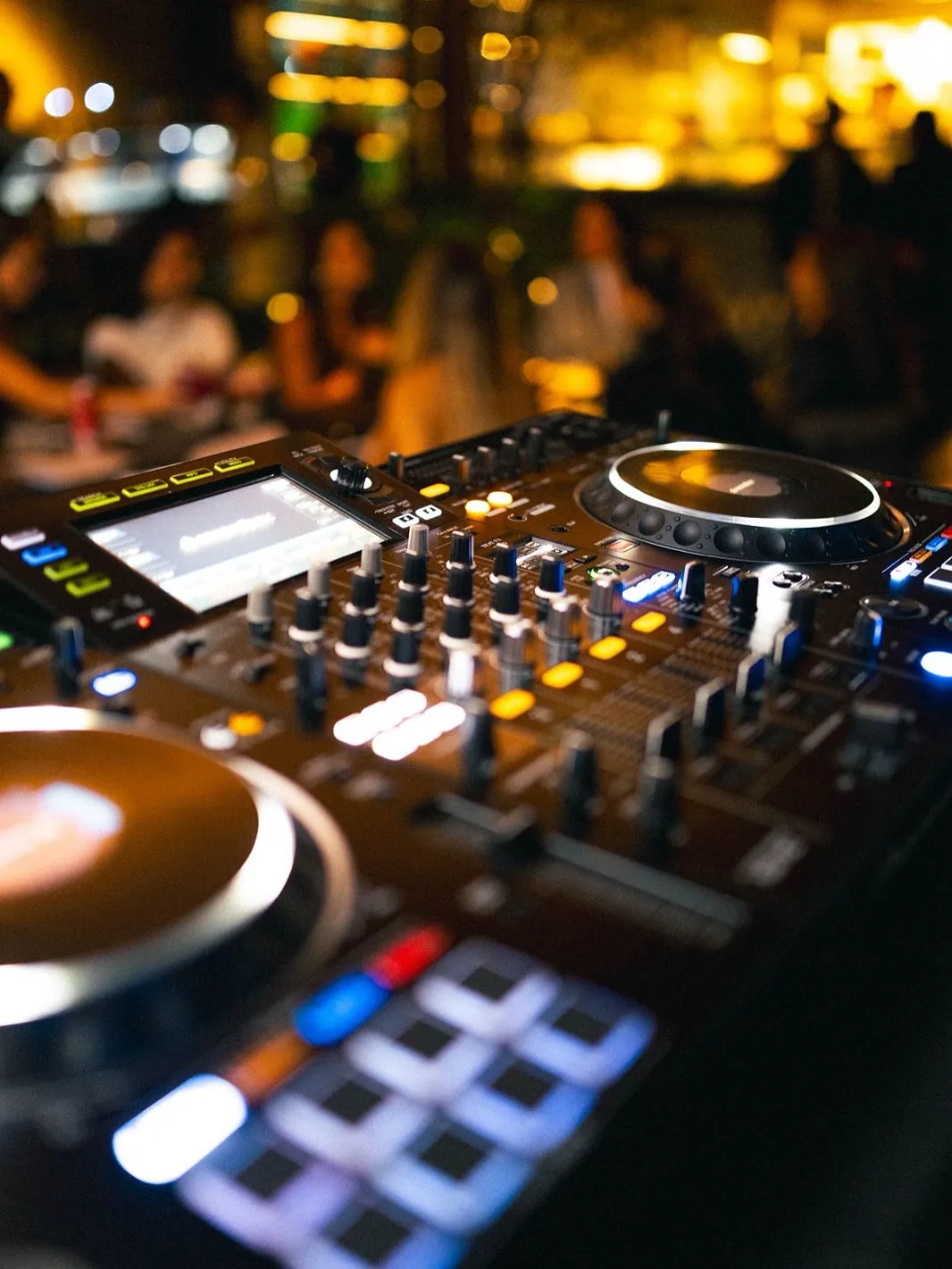 DJ em noite do Brava Sessions